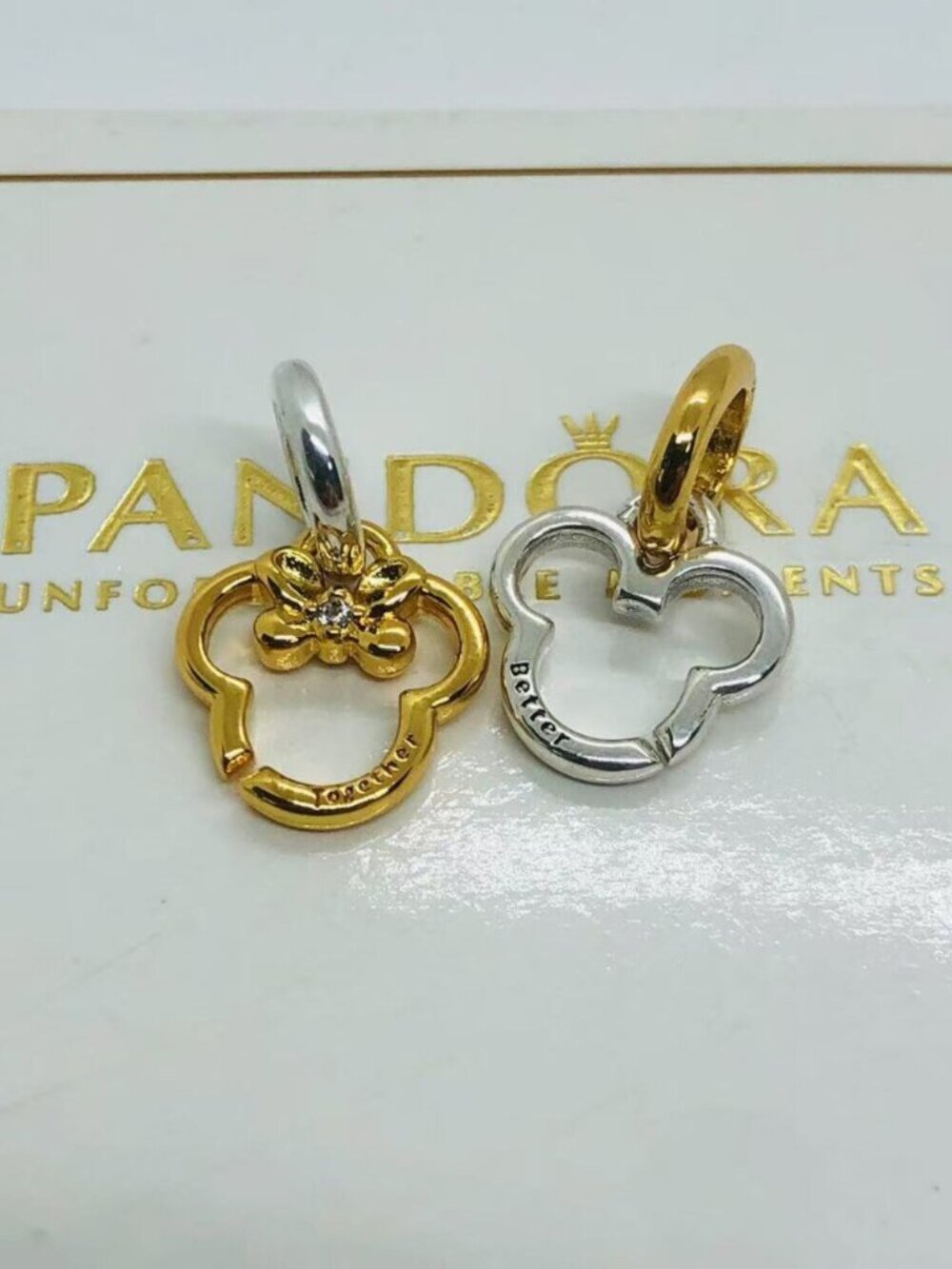 Pandora Disney Mickey Mouse & Minnie Mouse Splittable Dangle Charm